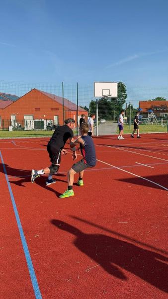 Turniej koszykówki w Piekarach