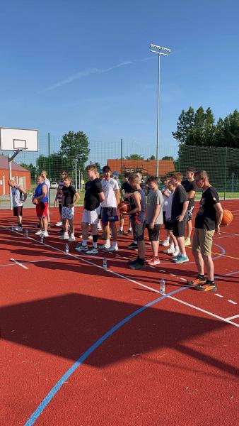 Turniej koszykówki w Piekarach