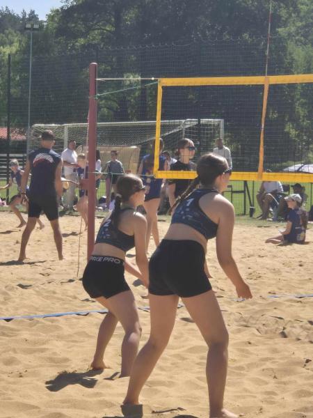 Siatkarki z Miękini z medalami