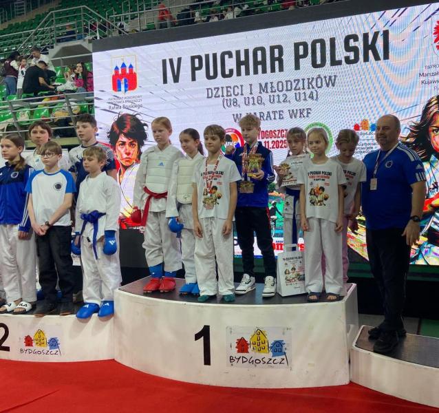 Silny występ młodych karateków