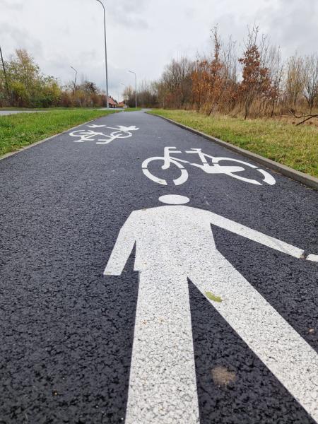 Nowa ścieżka pieszo-rowerowa przy Winogronowej zrealizowana przez IG2 Developer sp. z o.o. gotowa