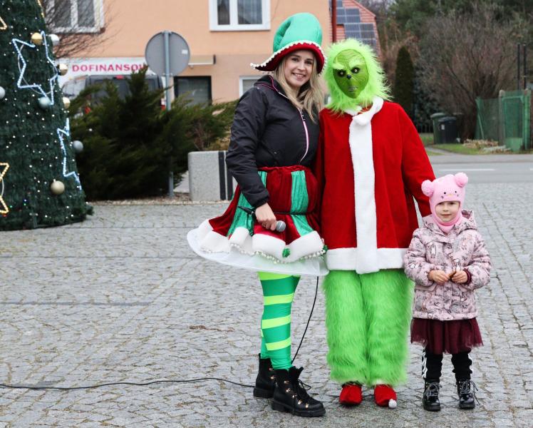 Uroczyste rozświetlenie świątecznej choinki