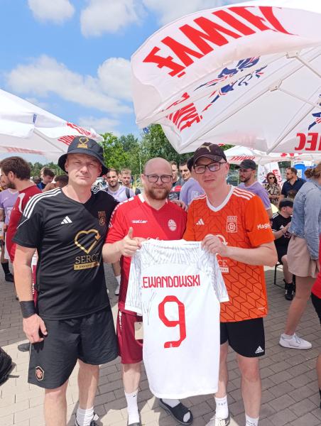 Działania stowarzyszenia "Serce z drugiej ręki"