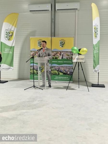 2 lutego w Środzie Śląskiej oficjalnie odebrano nową halę magazynową