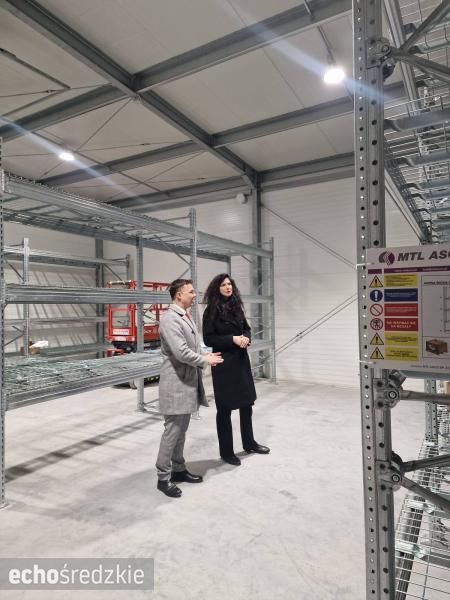 2 lutego w Środzie Śląskiej oficjalnie odebrano nową halę magazynową