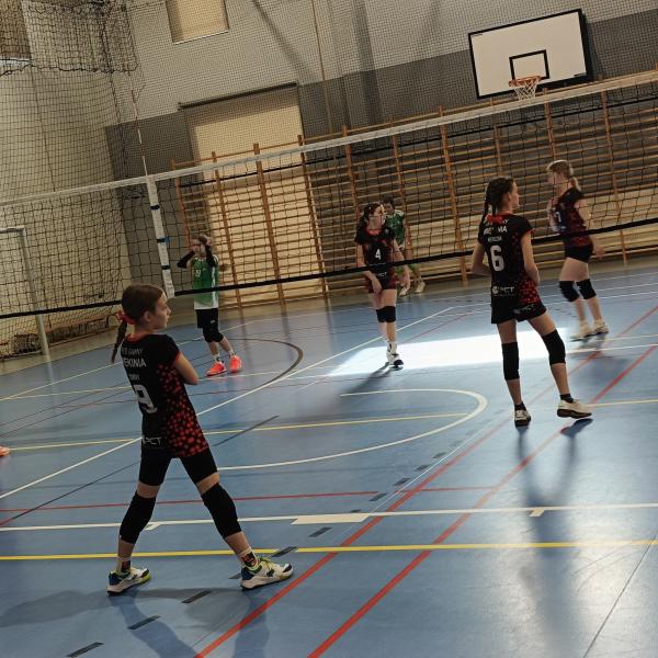 Złoto dla czwórek UKS