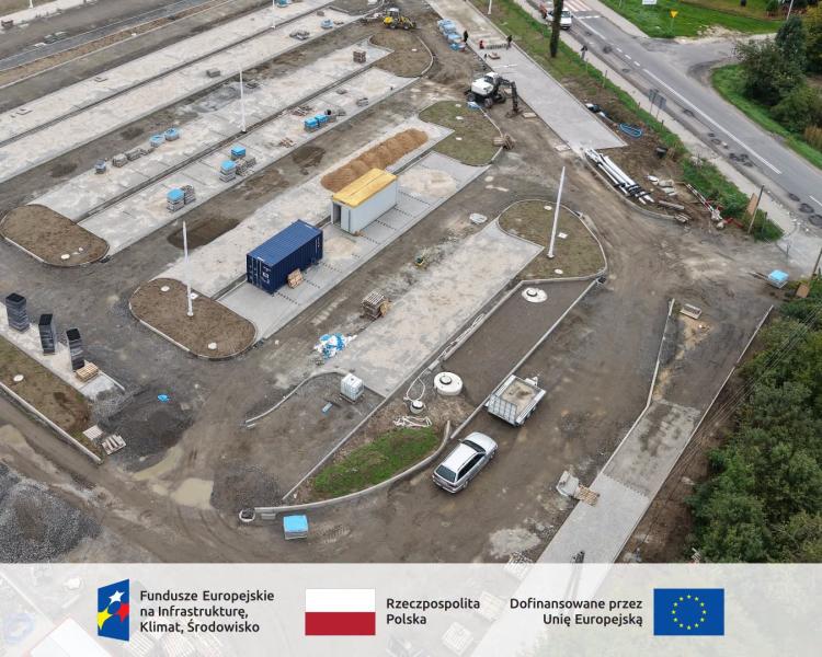 Inwestycja jest już na etapie, na którym coraz wyraźniej widać docelowy układ całego terenu