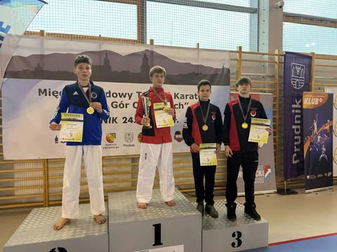 Znakomity występ zawodników UKS Karate ZSP Lutynia
