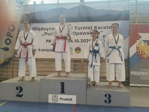 Znakomity występ zawodników UKS Karate ZSP Lutynia
