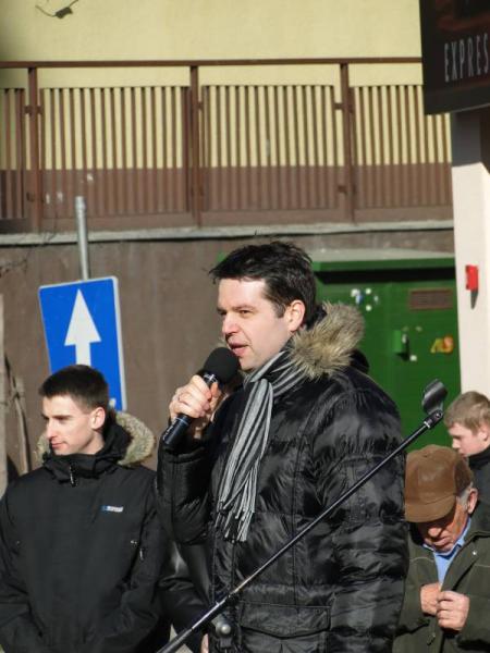 Uroczystości upamiętniające 71 rocznicę pierwszej masowej deportacji Polaków na Syberię