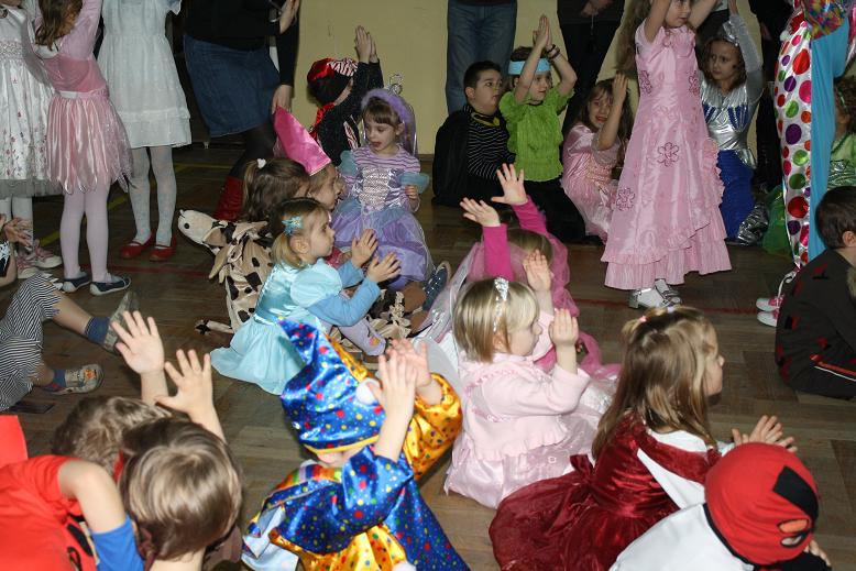 Bal karnawałowy w SP w Kostomłotach