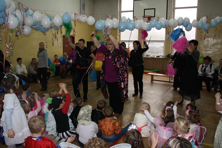 Bal karnawałowy w SP w Kostomłotach