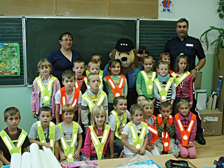 Bezpieczniej w kamizelkach odblaskowych