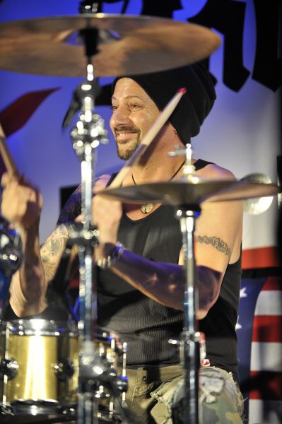 Eric Sardinas & Big Motor w Starym Domu