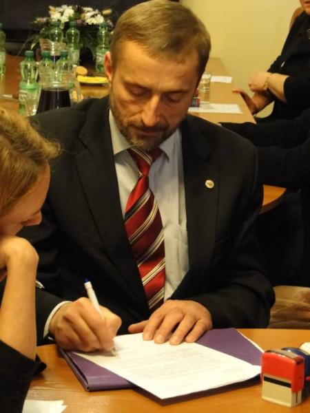 "Odnowa i rozwój wsi" - podpisanie umów w Środzie Śląskiej