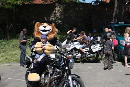 Policja na II Potwornym Zlocie