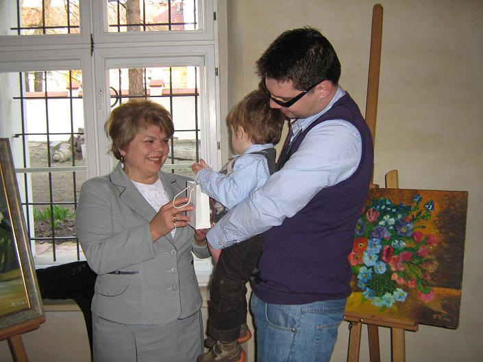 Wystawy malarstwa pań Reginy Gaj i Haliny Wąsik