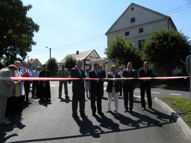 Oficjalne otwarcie drogi w Kostomłotach