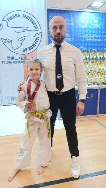 Zawodnicy klubu Taekwon-do Stachowicz ze Środy Śląskiej i Kostomłotów zdobyli łącznie 37 medali