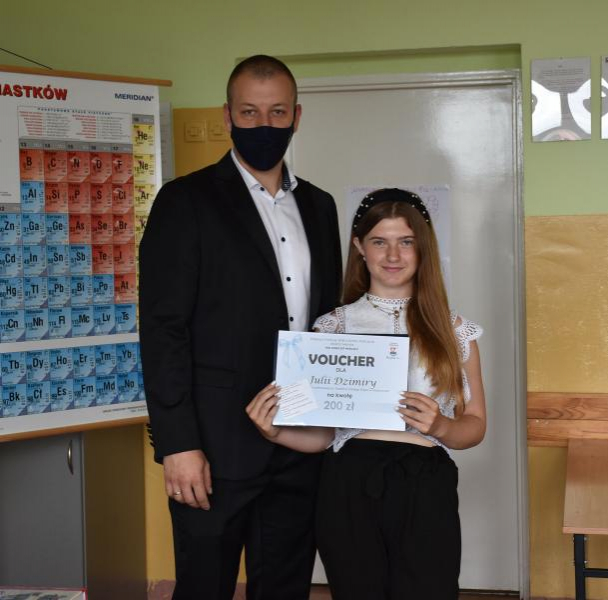 Zakończenie roku szkolnego 2020/2021 w szkołach na terenie powiatu średzkiego