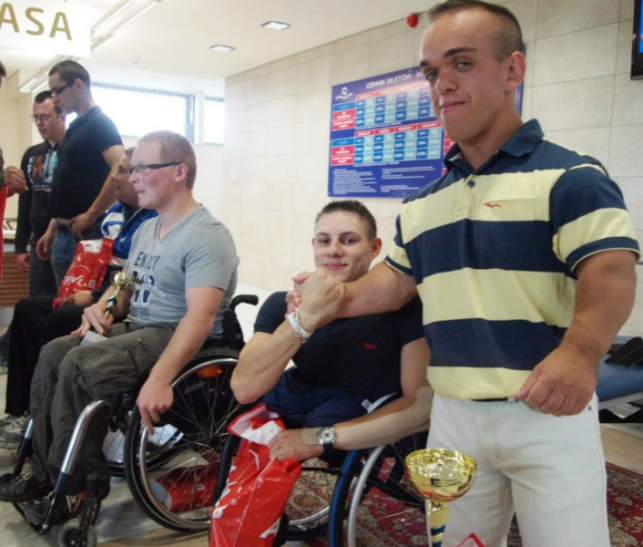 Niepełnosprawni podnosili ciężary