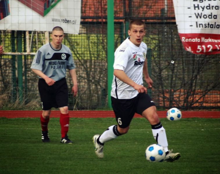 Średzianie tylko zremisowali 1:1 z Orłem Sadków, choć do przerwy prowadzili 1:0 po golu Marcina Kula