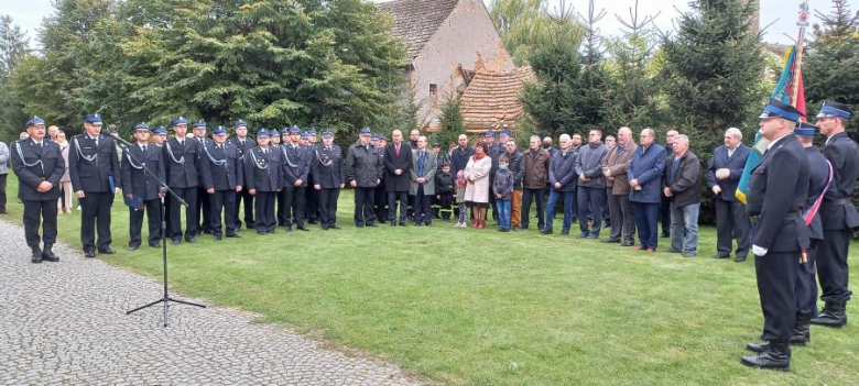 Uroczyste poświęcenie i przekazanie średniego samochodu ratowniczo-gaśniczego dla OSP Osiek 