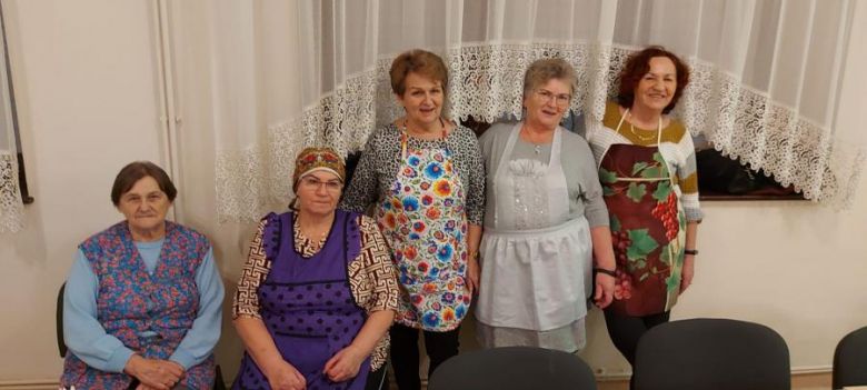 Wspólne lenienie pierogów w Malczycach