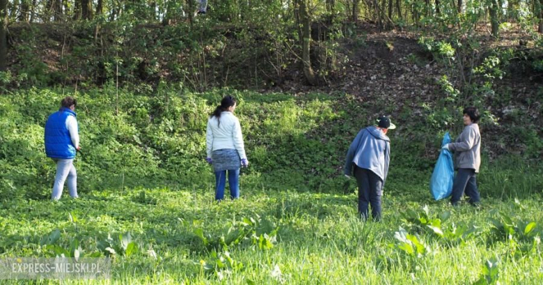 Uczestnicy sprzątania Wilczkowa