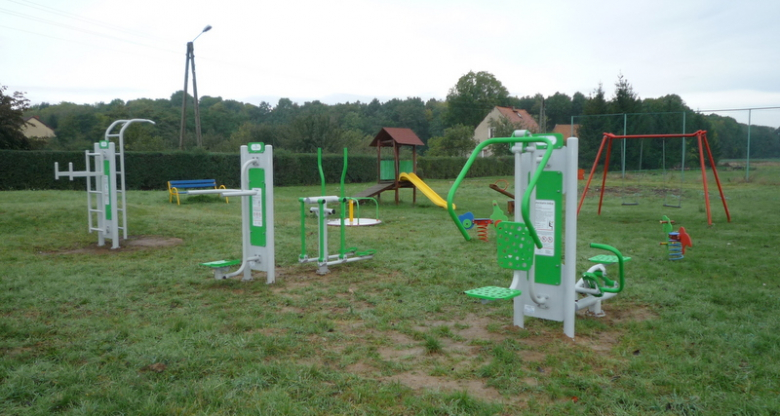 Nowe siłownie zewnętrzne w gminie Kostomłoty