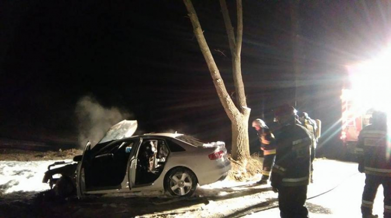 Płonące auto w gminie Udanin