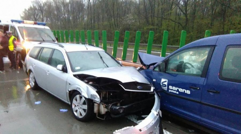 Wypadek samochodowy na A4