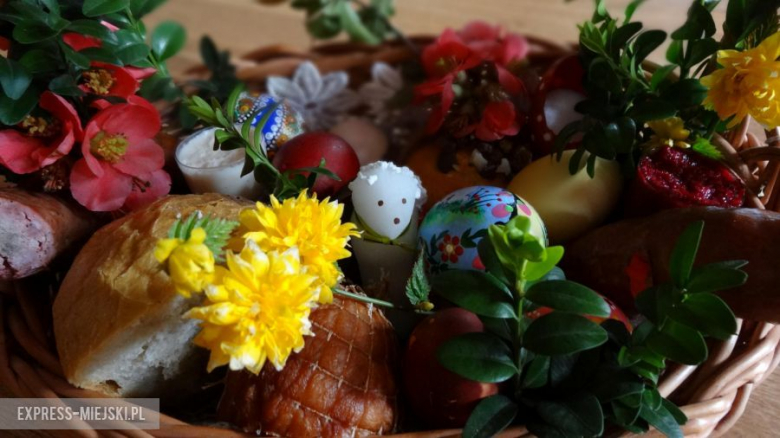 Święcone koszyczki wielkanocne