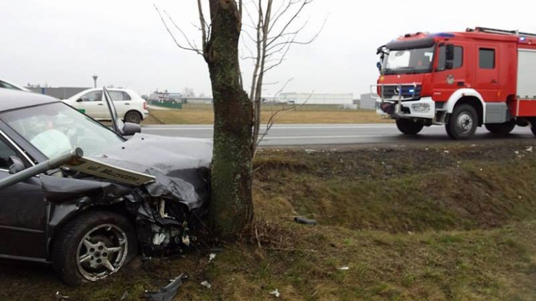 Zderzenie trzech aut