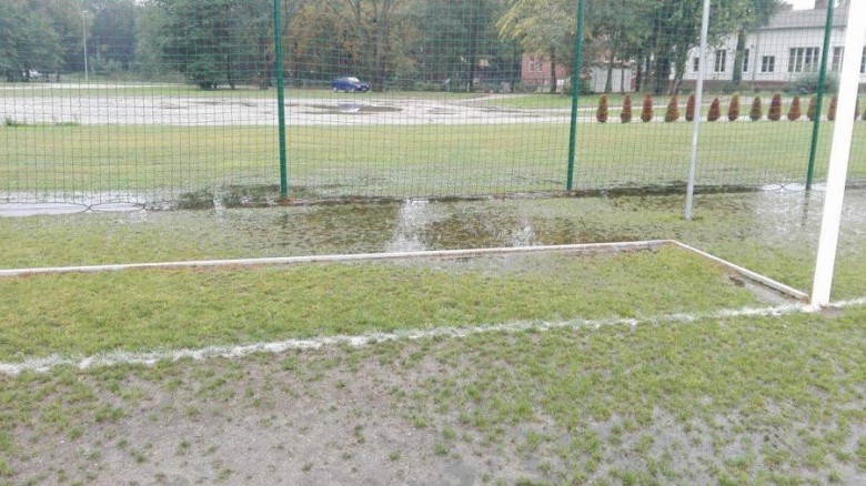 Boisko przed meczem