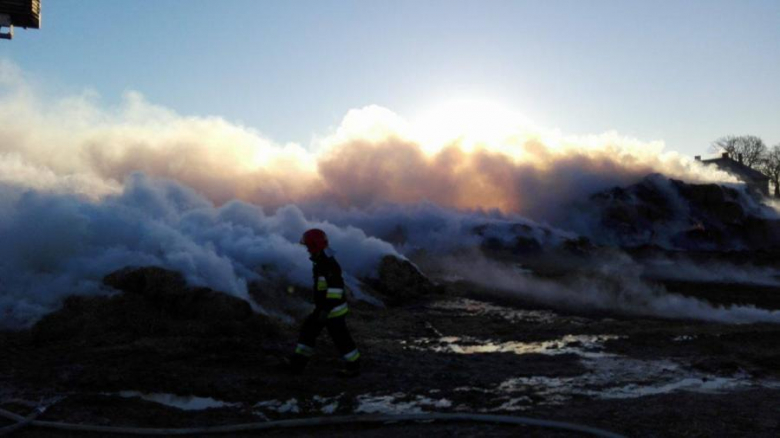 Pożar sterty słomy w Michałowie
