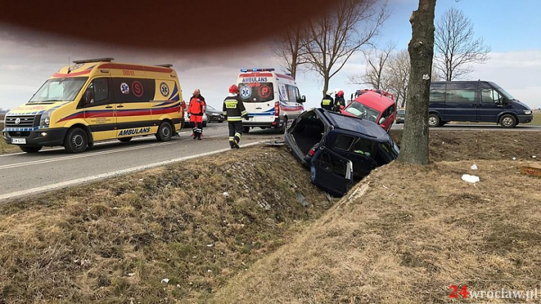 Czołówka na krajowej 5 koło Osieka