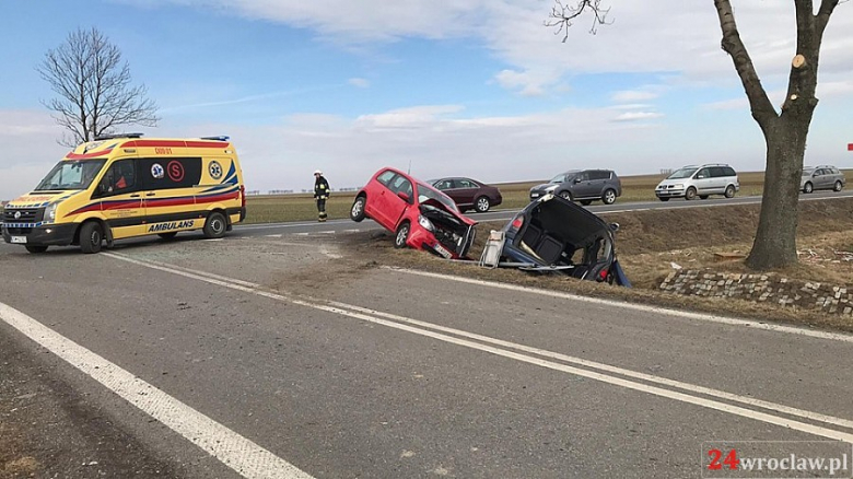 Czołówka na krajowej 5 koło Osieka