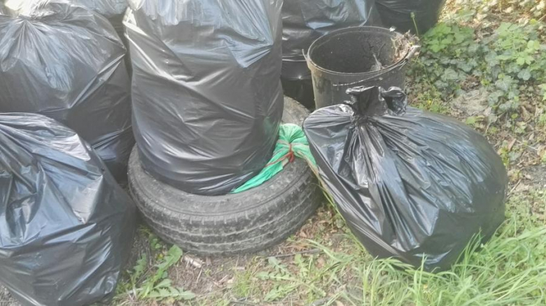 Wspólne sprzątanie wsi