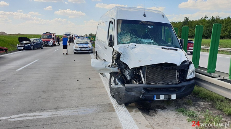 Karambol pod Kostomłotami na autostradzie A4