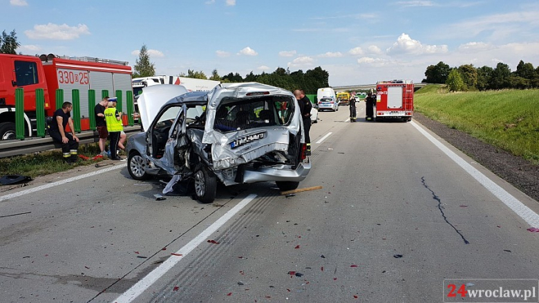 Karambol pod Kostomłotami na autostradzie A4