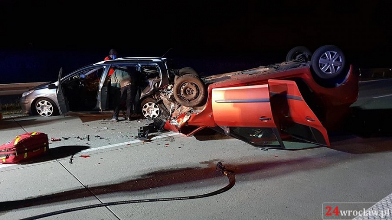 Wypadek na A4. Poszkodowane zostały trzy osoby