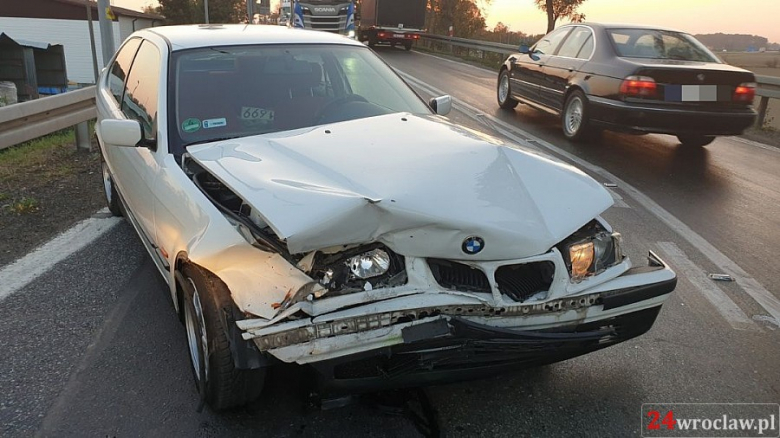 Kolizja na zjeździe w Kostomłotach