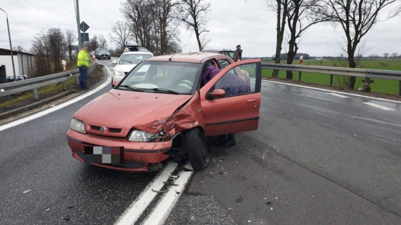 Kolizja na zjeździe z A4