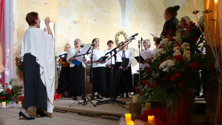 XVI Gminny Festiwal Piosenki Patriotyczno-Religijnej