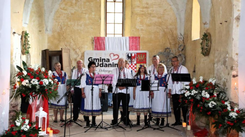 XVI Gminny Festiwal Piosenki Patriotyczno-Religijnej