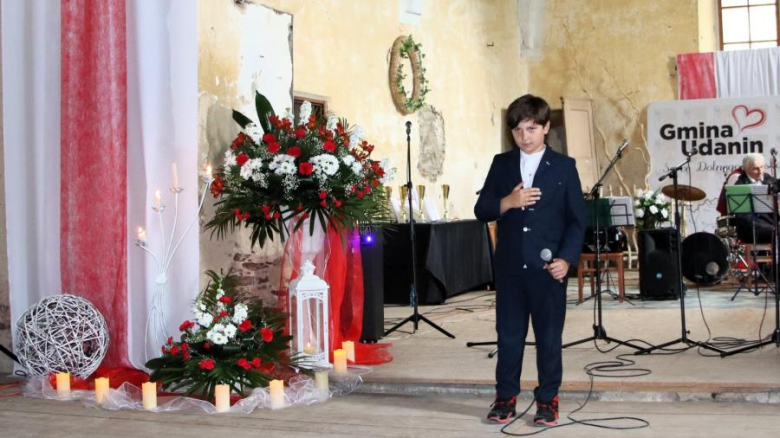 XVI Gminny Festiwal Piosenki Patriotyczno-Religijnej