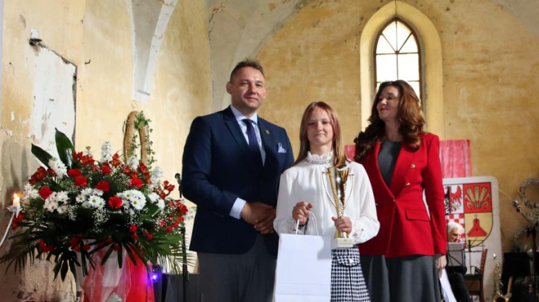 XVI Gminny Festiwal Piosenki Patriotyczno-Religijnej