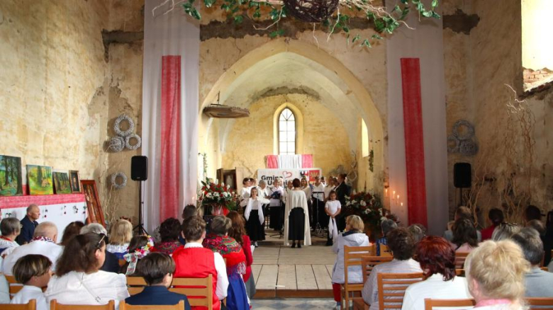 XVI Gminny Festiwal Piosenki Patriotyczno-Religijnej