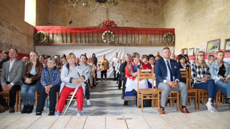 XVI Gminny Festiwal Piosenki Patriotyczno-Religijnej